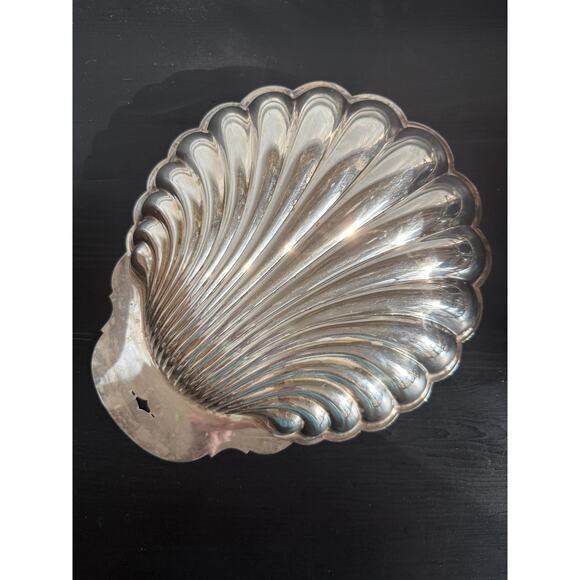 Vintage Large Silver Plated Scalloped Shell Tray - Picture 6 of 7